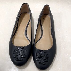 Black Tory Burch flats